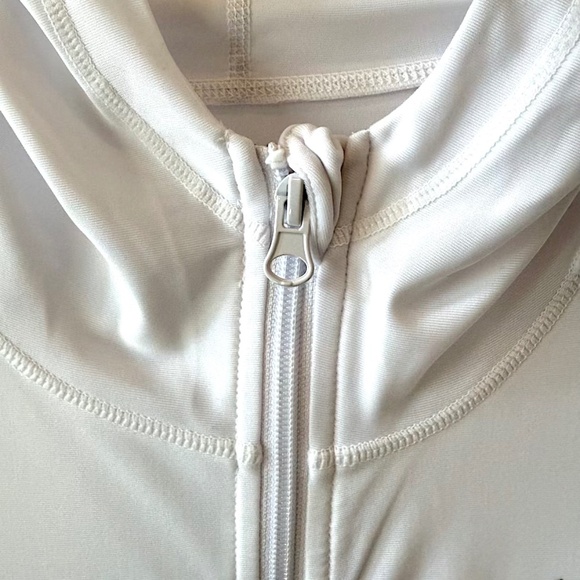 TSLA Women's Hoodie Zip Front Rash Guard - Small (NWOT) - Picture 6 of 11